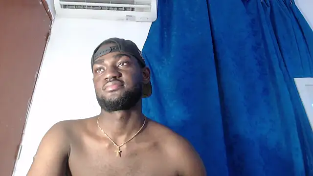 eebony_stallion live sex cam