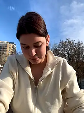 KikiWatson live sex cam