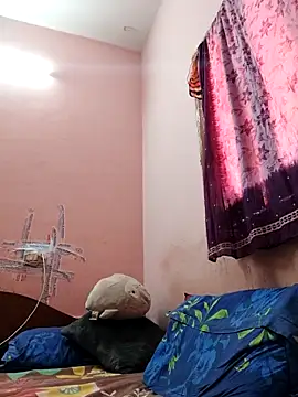 pujapujarrrr live sex cam