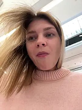 ValenciaShock live sex cam