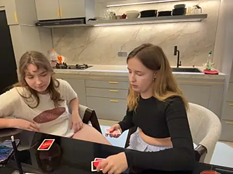 Nura_n_Sarah live sex cam