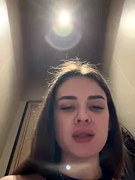 KristiRich live sex cam