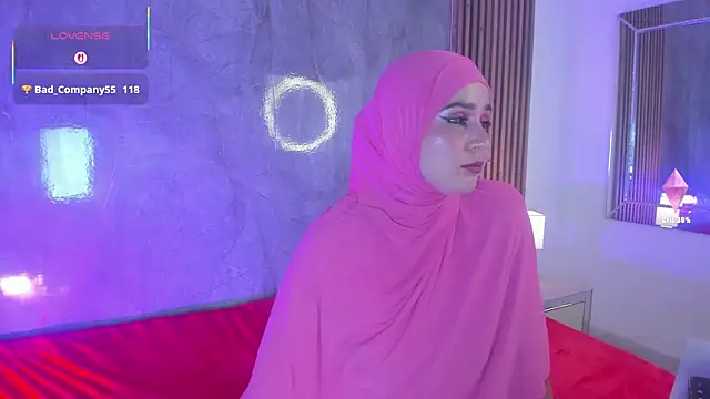 SamiQuest live sex cam