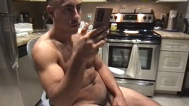 BigGuyMuscle live sex cam