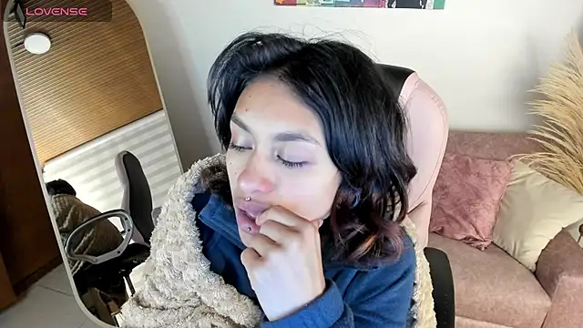 Kat_cute_ live sex cam