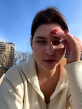 KikiWatson live sex cam