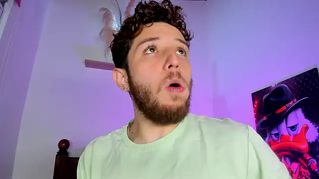 Juan_Castano's Stripchat show and profile