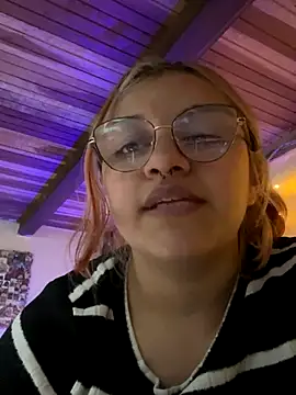 Sophia_Weest99 live sex cam