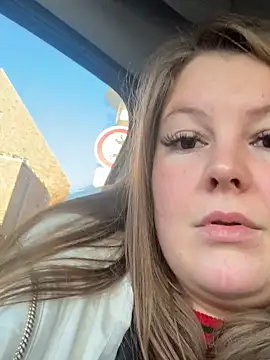 BootyLola live sex cam