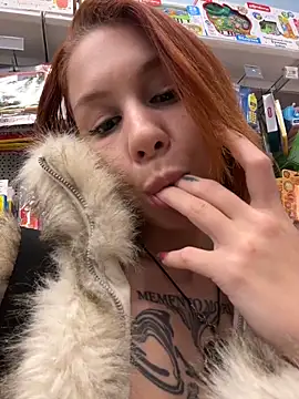 RosieSecret live sex cam