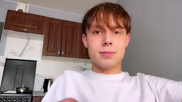 WizzardWest's cam snapshot