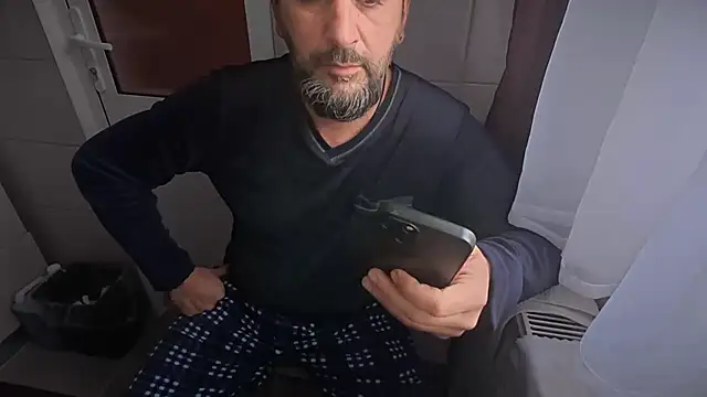 TigerOne19's cam snapshot