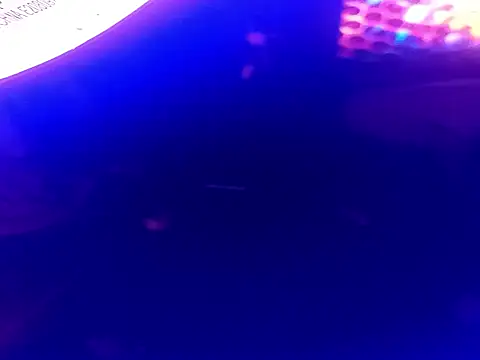 j_hollywood91's cam snapshot