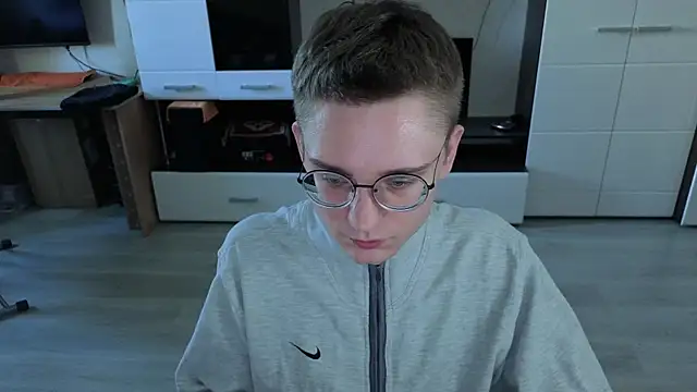 angryzan's cam snapshot