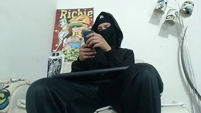 Thomasjons_'s cam snapshot