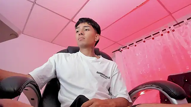 Hunteer_Boy's cam snapshot