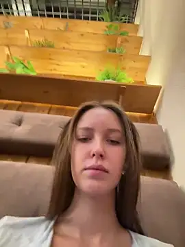 ElliRose live sex cam