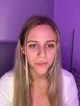 lunawolf21 live sex cam