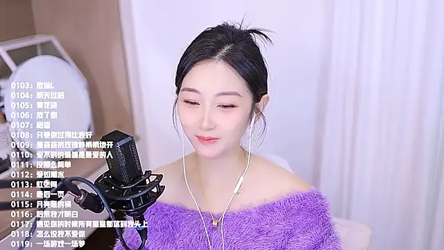 Singer-muzi live sex cam