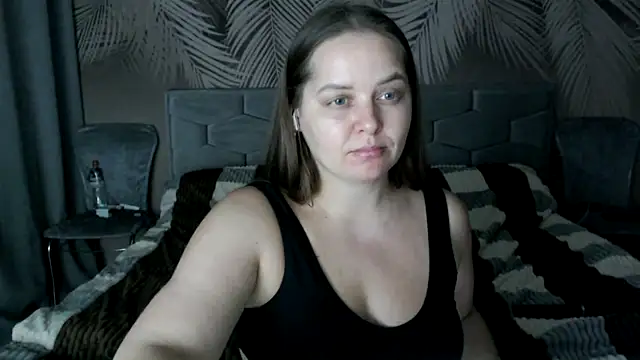 uliastar live sex cam