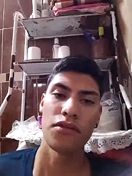 aispuro8505's cam snapshot