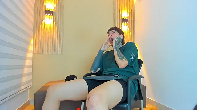 DANTE_ARMSTRONG's cam snapshot