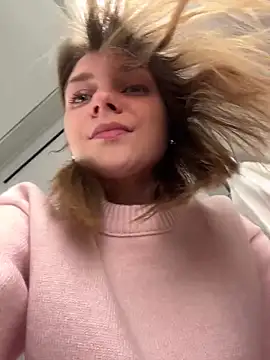 ValenciaShock live sex cam