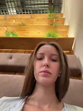 ElliRose live sex cam