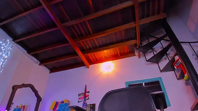 CuteRomi live sex cam