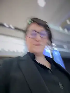 ZhenjaPoledance live sex cam