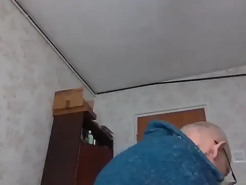 mariusica1@xh's cam snapshot