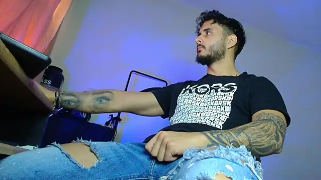 XanderCage99's cam snapshot