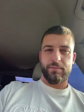 Pablo_Hornyguy95 live sex cam