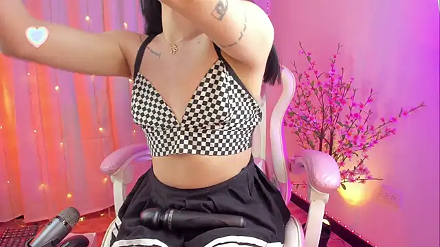 Pinkyrosse live sex cam