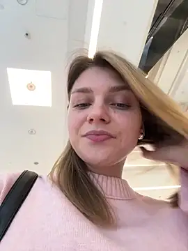 ValenciaShock live sex cam