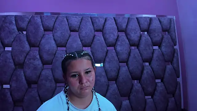 AlaSmith live sex cam