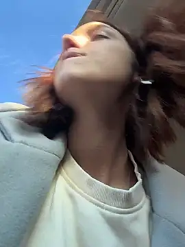 DollyTall live sex cam