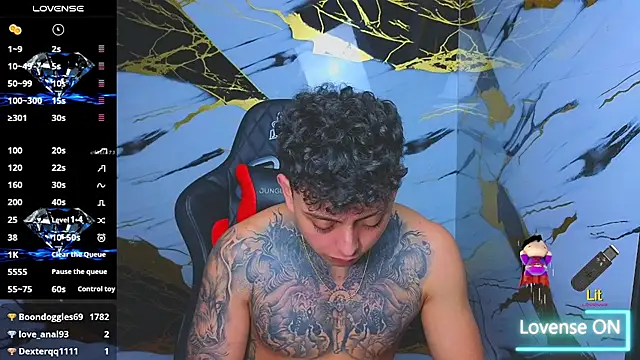 Kevin22_222 live sex cam