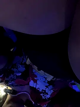 gurlnips live sex cam