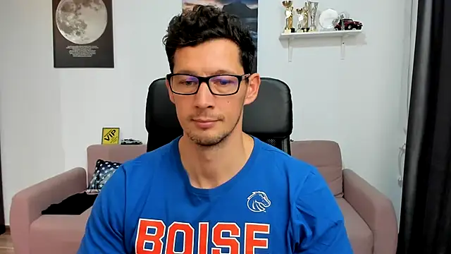 BrutusK08's Stripchat show and profile