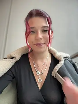 RiriRoseey live sex cam