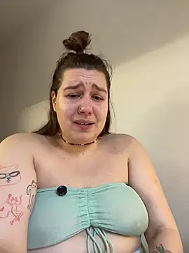 SuzieMurray live sex cam