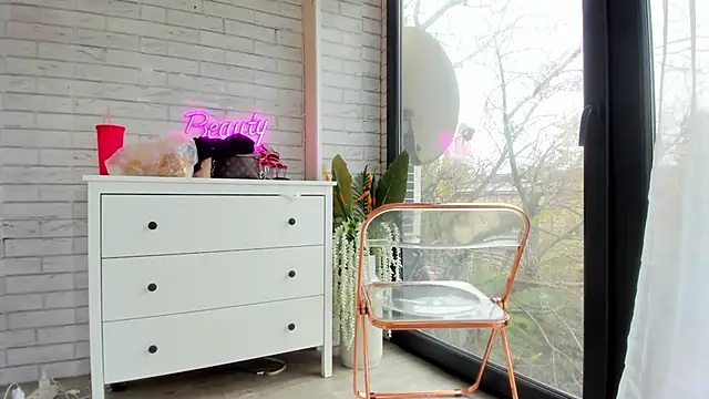 Britney_Charm_ live sex cam