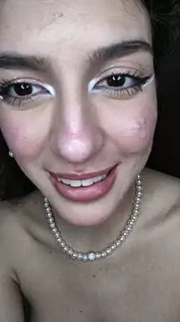 Emily-hottson live sex cam