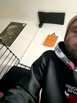 Tyson8897 live sex cam