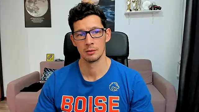 BrutusK08 live sex cam