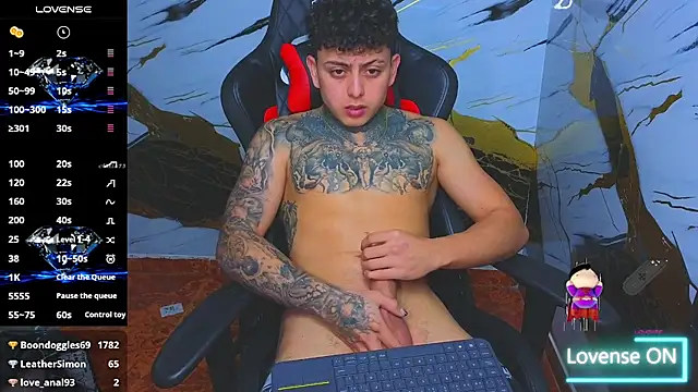 Kevin22_222 live sex cam