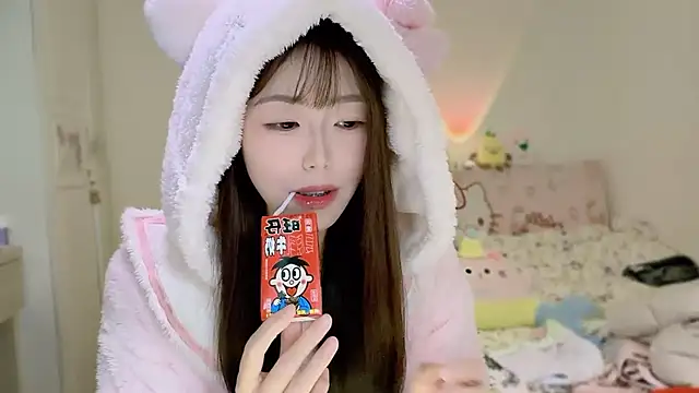 Onecutelittle live sex cam