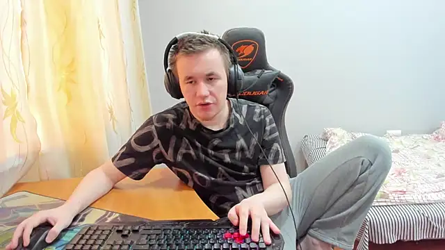 iliaskrislove live sex cam