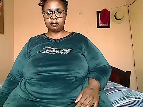 ZOQULUx live sex cam